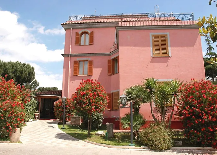 Arco Di TravertinoAlbergo